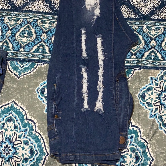 Fashion Nova Jeans - Picture 2 of 2